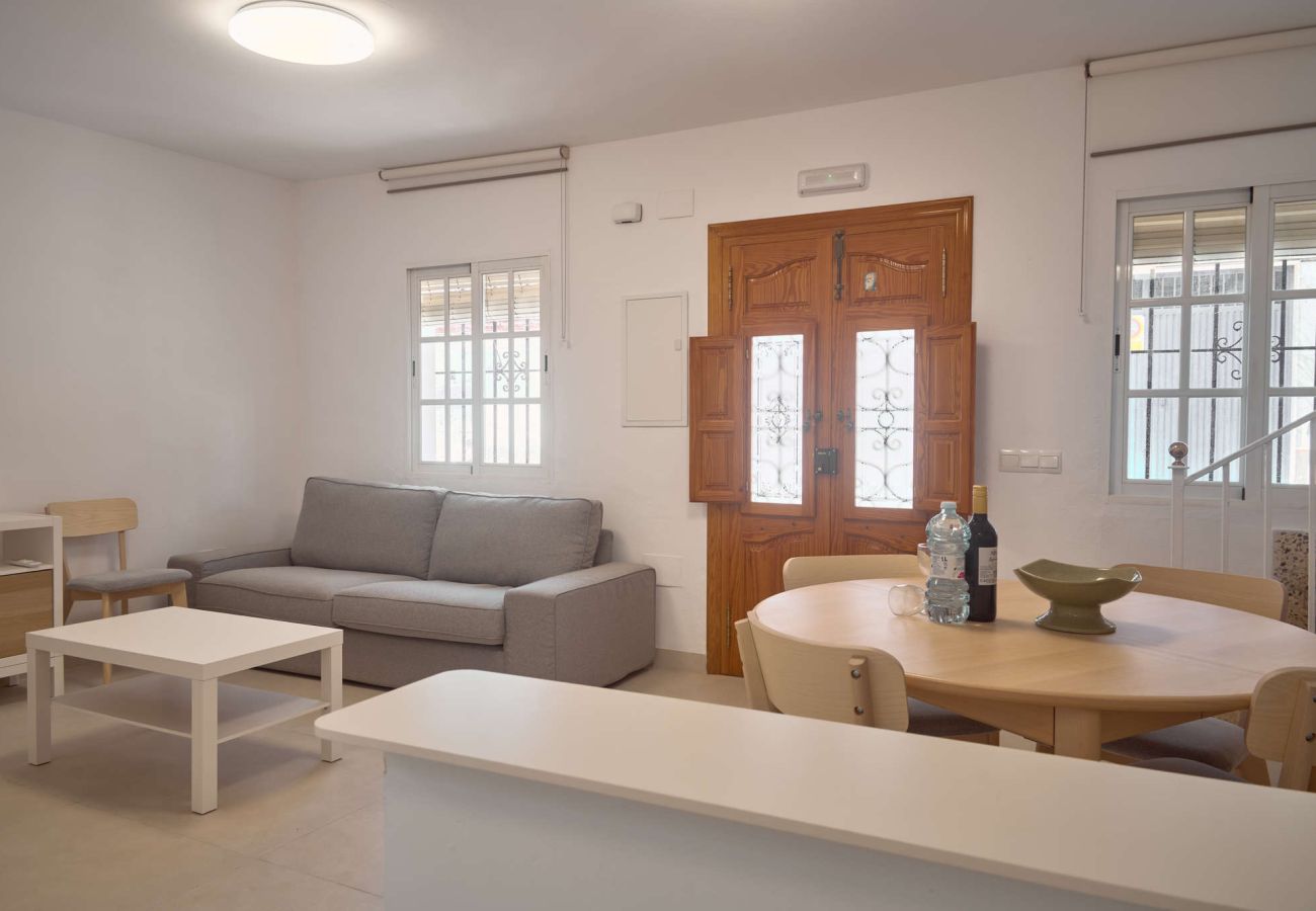 Maison mitoyenne à Nerja - Casa Chica : Maison de vacances avec toit-terrasse, Calle Cristo, Nerja
