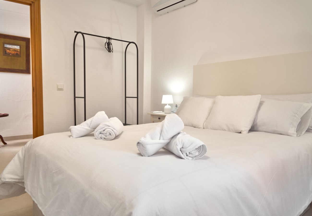 Maison mitoyenne à Nerja - Casa Chica : Maison de vacances avec toit-terrasse, Calle Cristo, Nerja