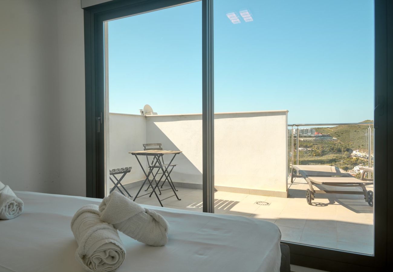 Appartement à Nerja - Penthouse Balcón del Mar D4: 3 Terrasses et Piscine Chauffée