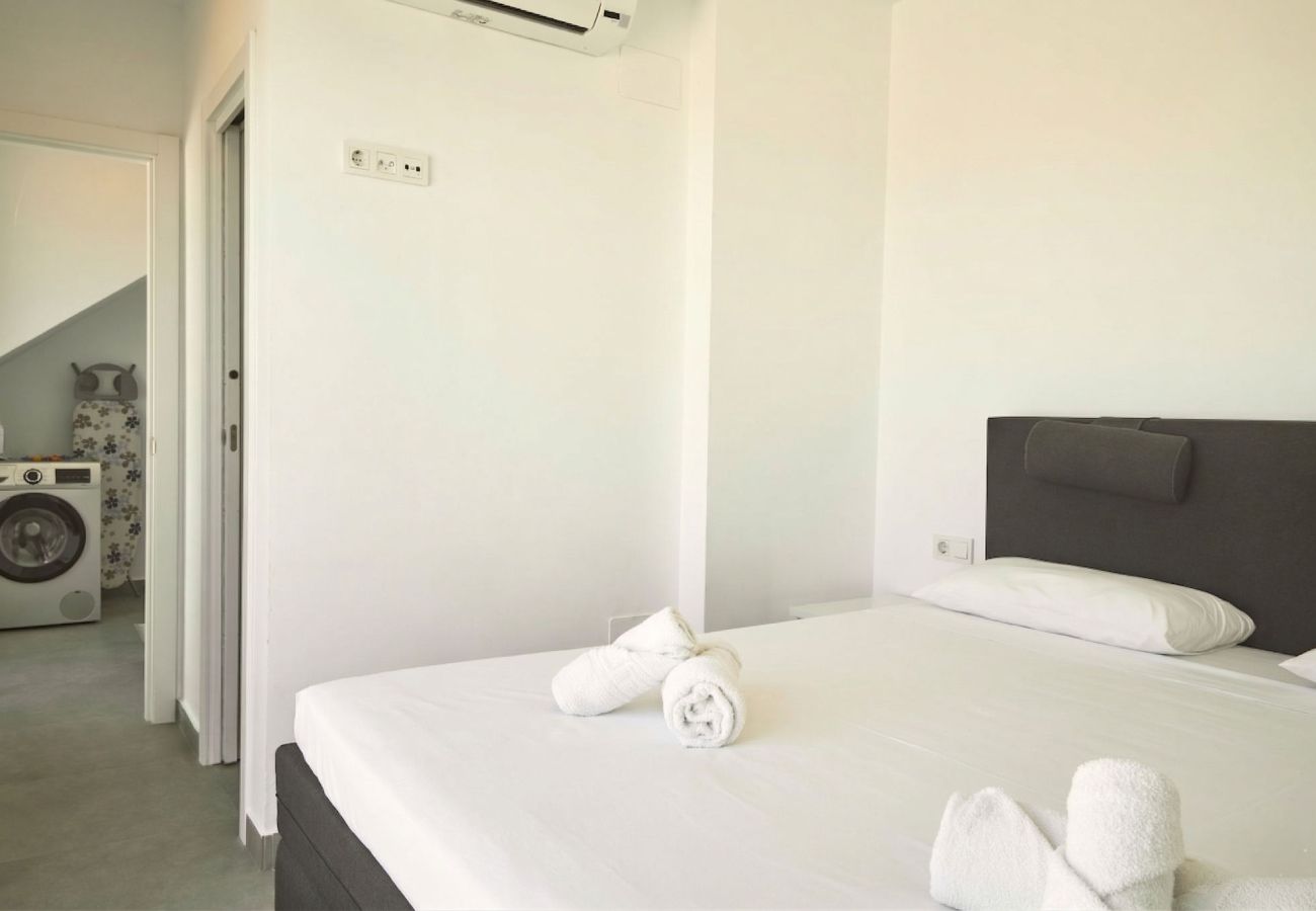 Appartement à Nerja - Penthouse Balcon del Mar D4: 3 Terrasses et Piscine Chauffée