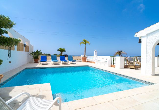 Villa à Nerja - Villa La Casita : Villa avec piscine privée à Fuente del Badén, Nerja