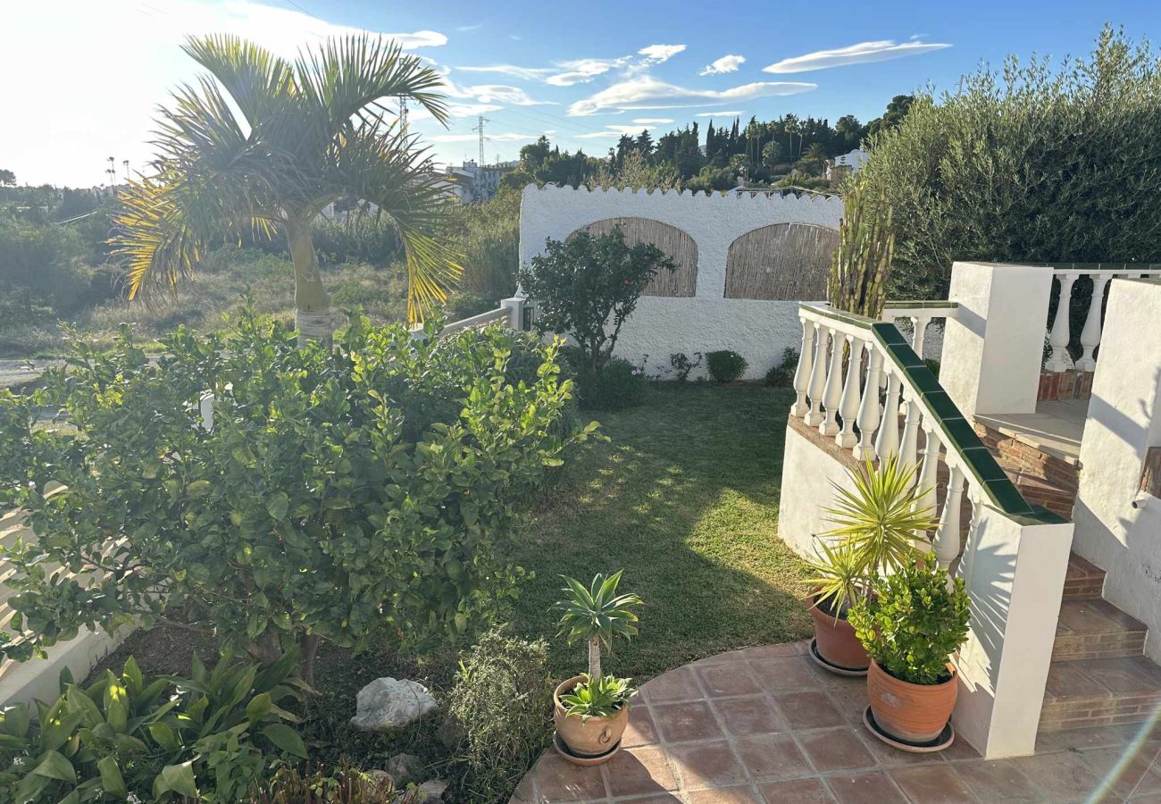 Villa à Nerja - Villa Jackson (La Casita) : Villa avec piscine privée à Fuente del Badén, Nerja