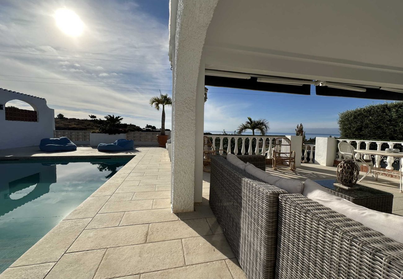 Villa à Nerja - Villa Jackson (La Casita) : Villa avec piscine privée à Fuente del Badén, Nerja