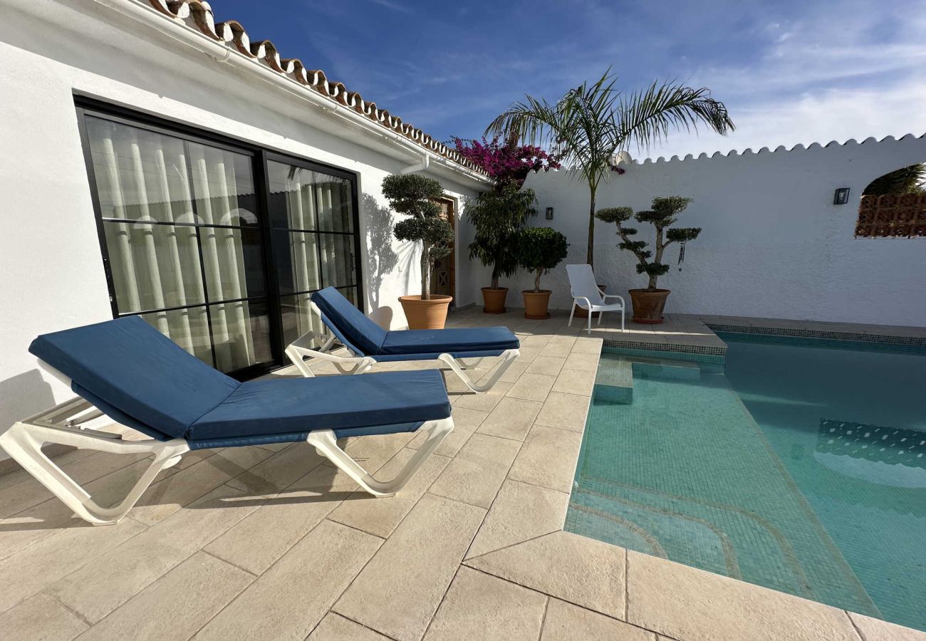 Villa à Nerja - Villa Jackson (La Casita) : Villa avec piscine privée à Fuente del Badén, Nerja