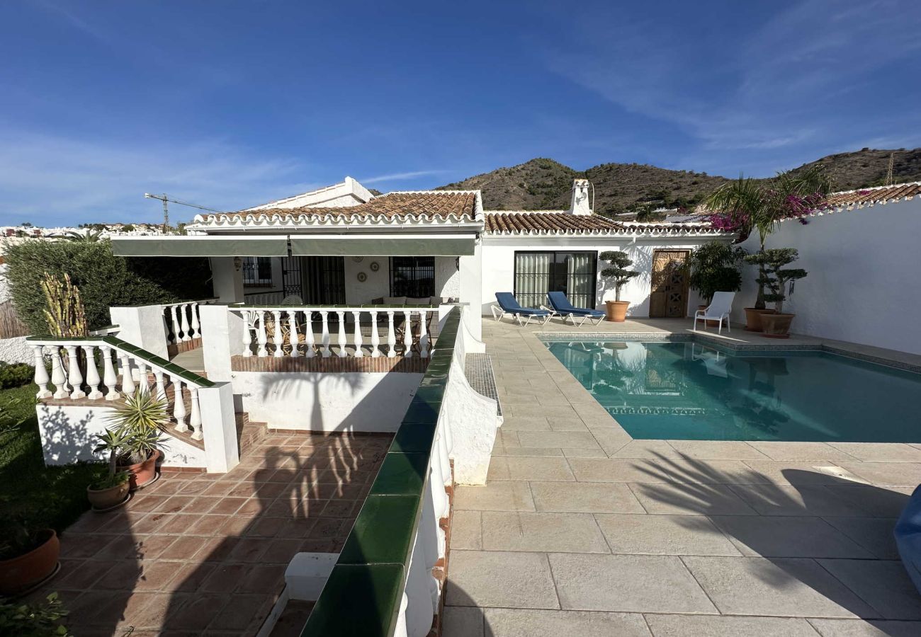 Villa à Nerja - Villa Jackson (La Casita) : Villa avec piscine privée à Fuente del Badén, Nerja