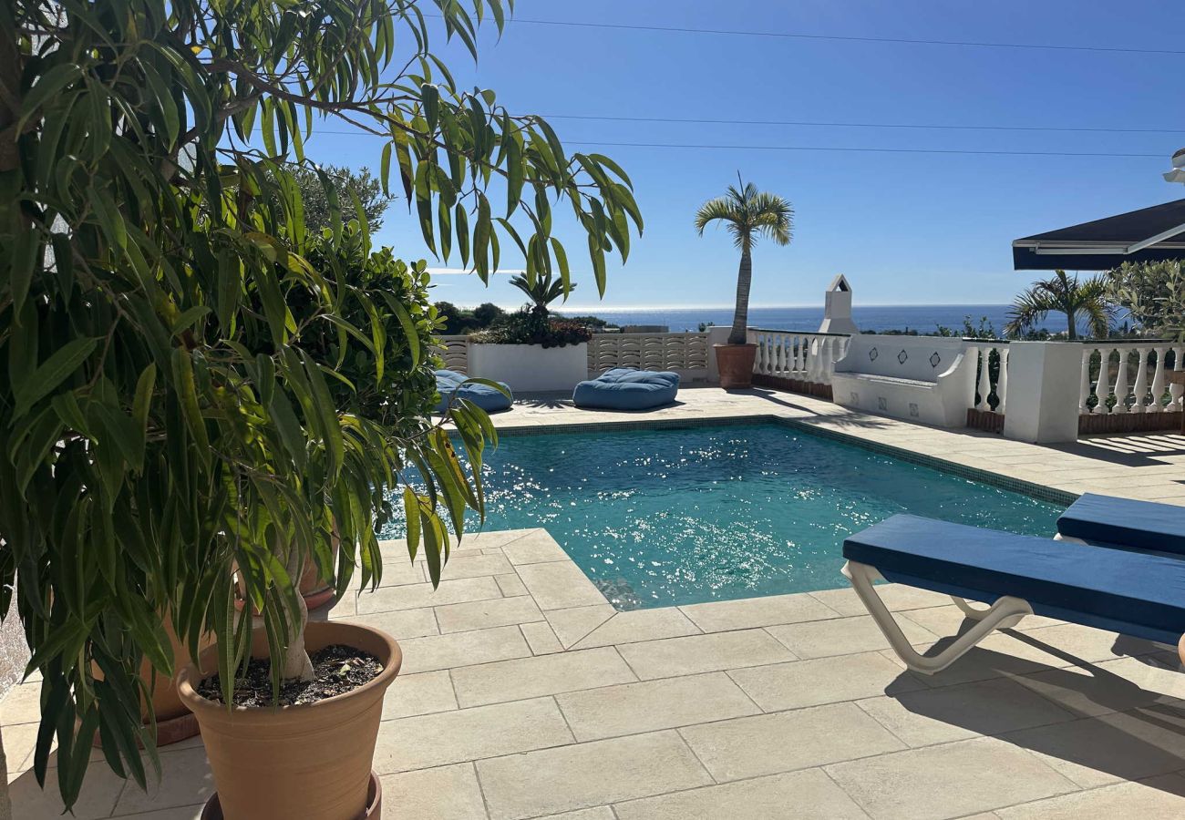 Villa à Nerja - Villa Jackson (La Casita) : Villa avec piscine privée à Fuente del Badén, Nerja