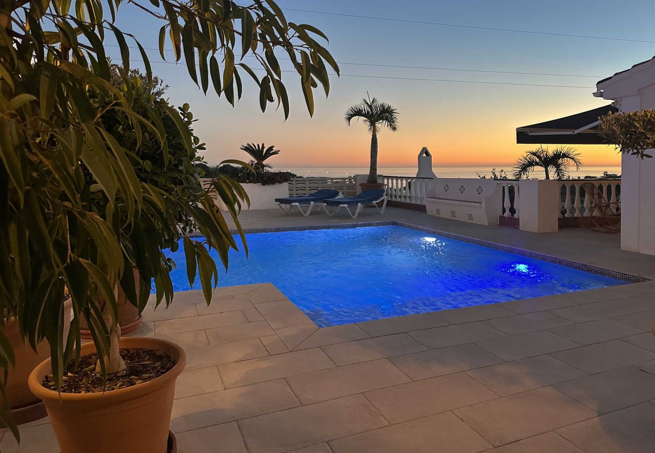 Villa à Nerja - Villa Jackson (La Casita) : Villa avec piscine privée à Fuente del Badén, Nerja