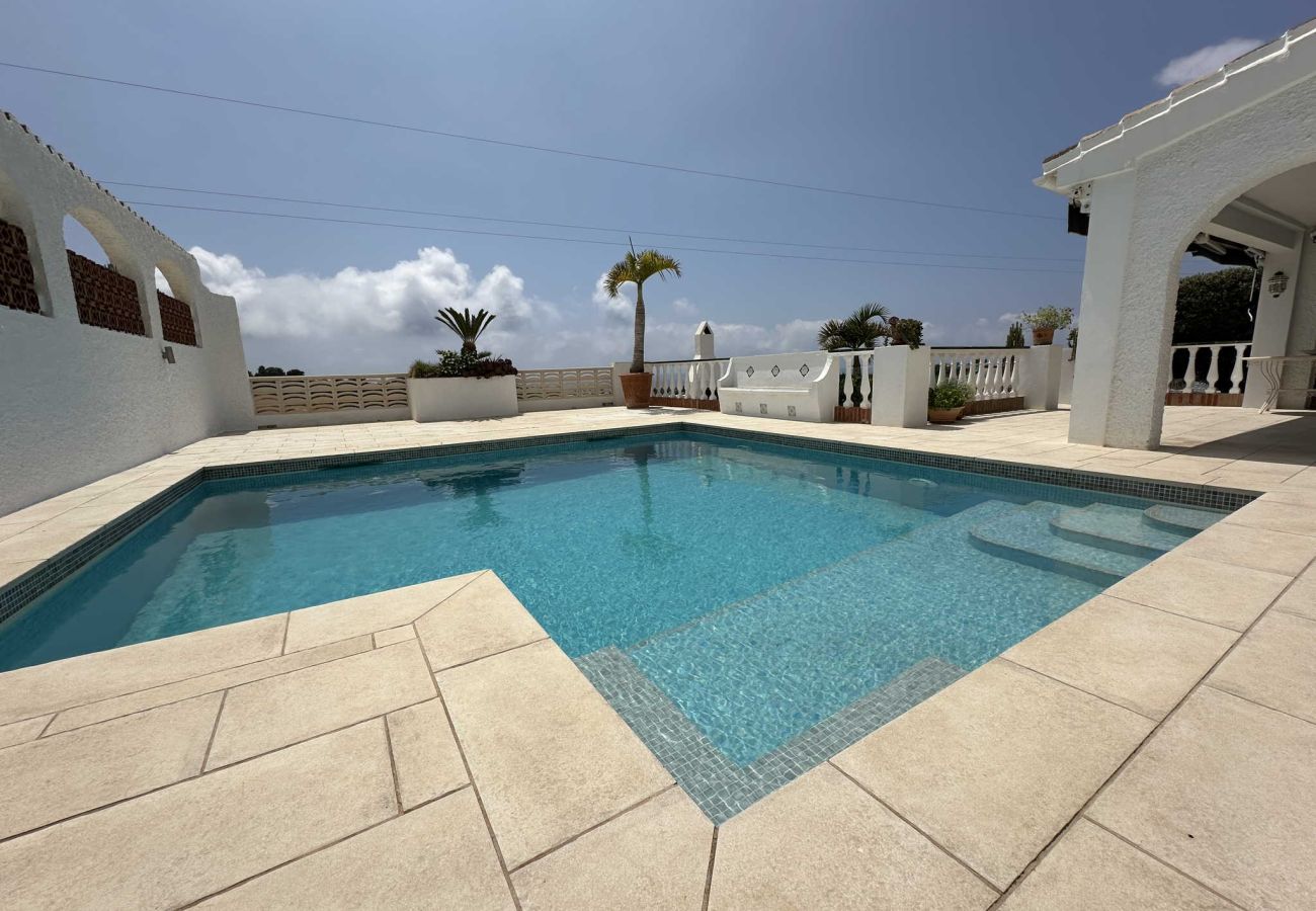 Villa à Nerja - Villa Jackson (La Casita) : Villa avec piscine privée à Fuente del Badén, Nerja