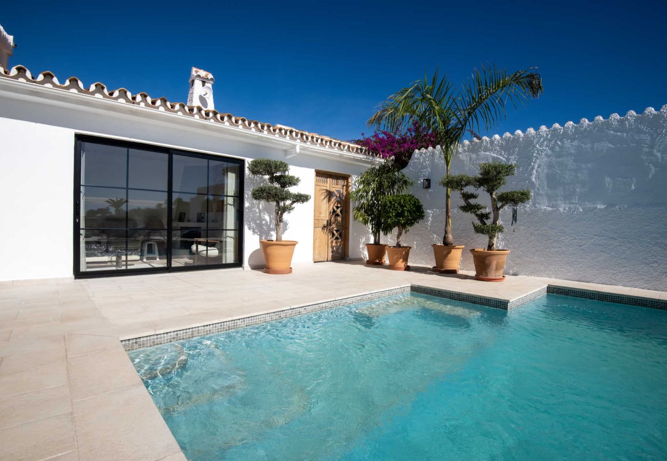 Villa à Nerja - Villa Jackson (La Casita) : Villa avec piscine privée à Fuente del Badén, Nerja