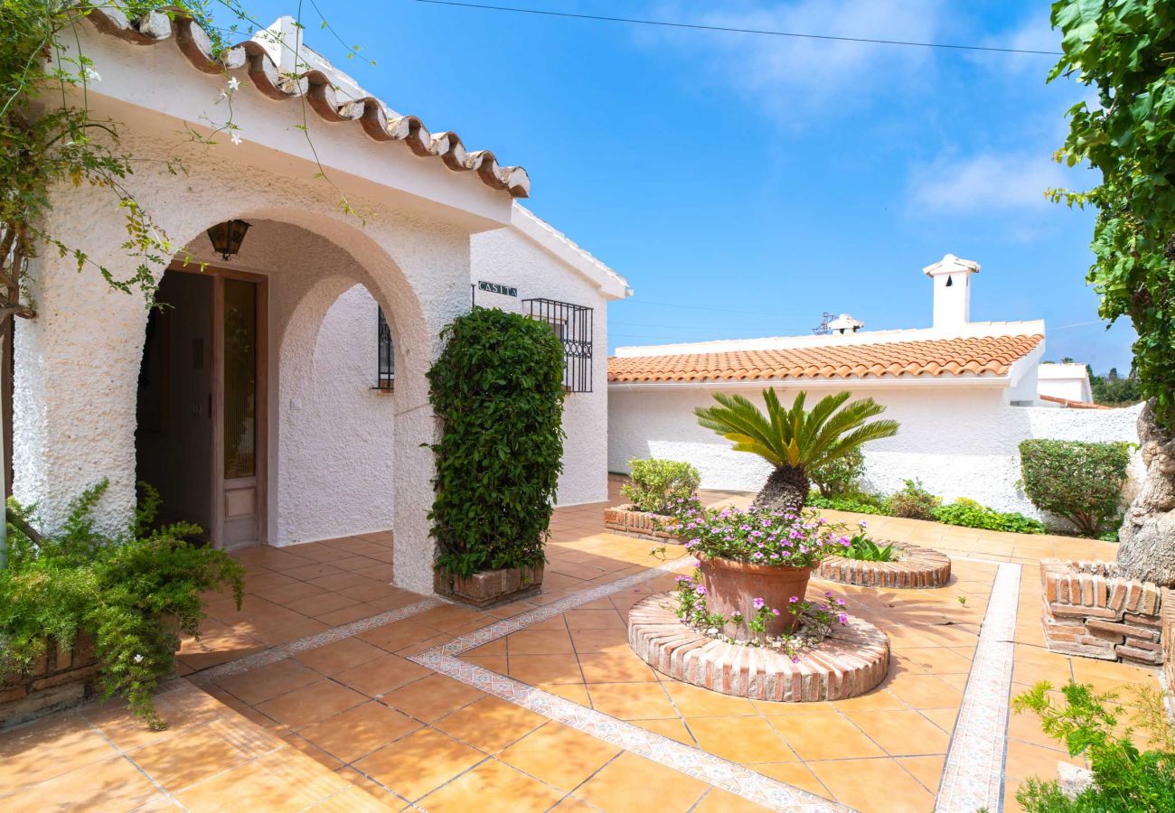 Villa à Nerja - Villa La Casita : Villa avec piscine privée à Fuente del Badén, Nerja