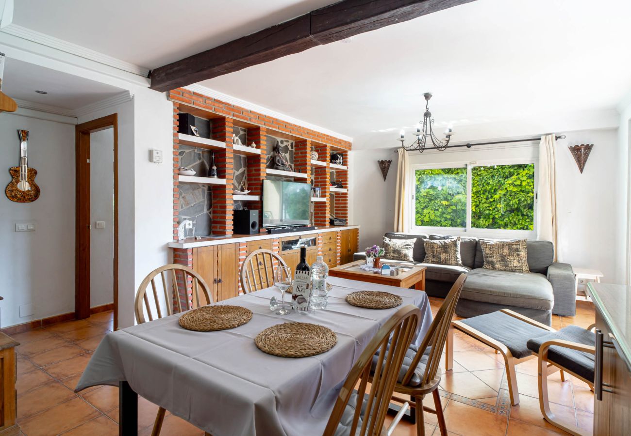 Appartement à Nerja - Tahiti 2 7 : Appartement familial pour 4 personnes à Playa Burriana, Nerja