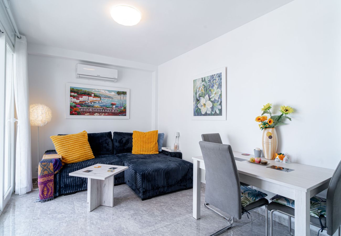 Appartement à Nerja - Chaparil Seaview - Appartement pour Couples proche Plage Torrecilla