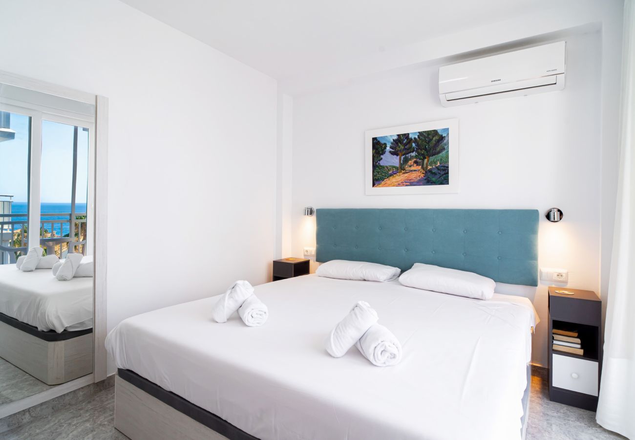 Appartement à Nerja - Chaparil Seaview - Appartement pour Couples proche Plage Torrecilla