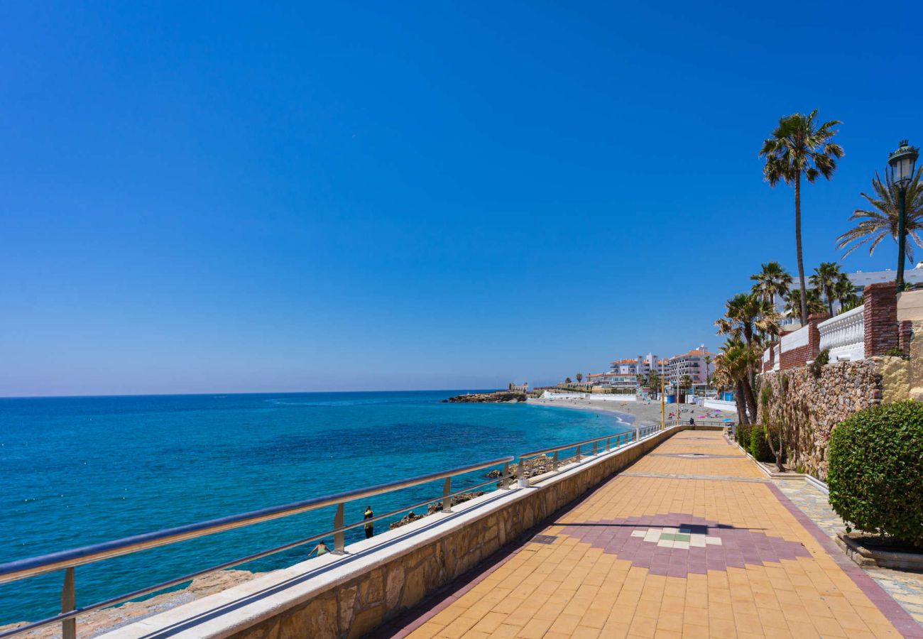 Appartement à Nerja - Chaparil Seaview - Appartement pour Couples proche Plage Torrecilla