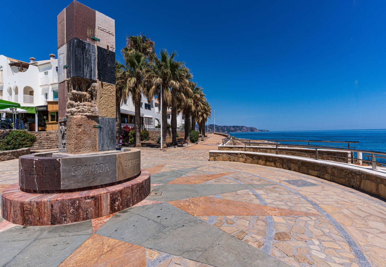 Appartement à Nerja - Chaparil Seaview - Appartement pour Couples proche Plage Torrecilla