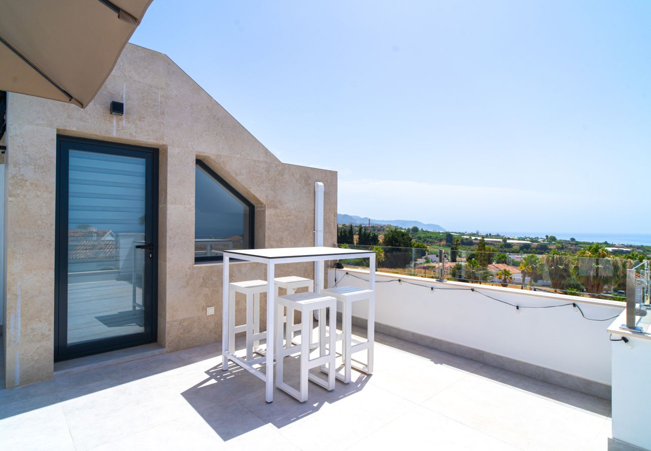 Villa à Nerja - Casa Mezcal - Villa pour 4 personnes avec piscine privée et jacuzzi à Nerja