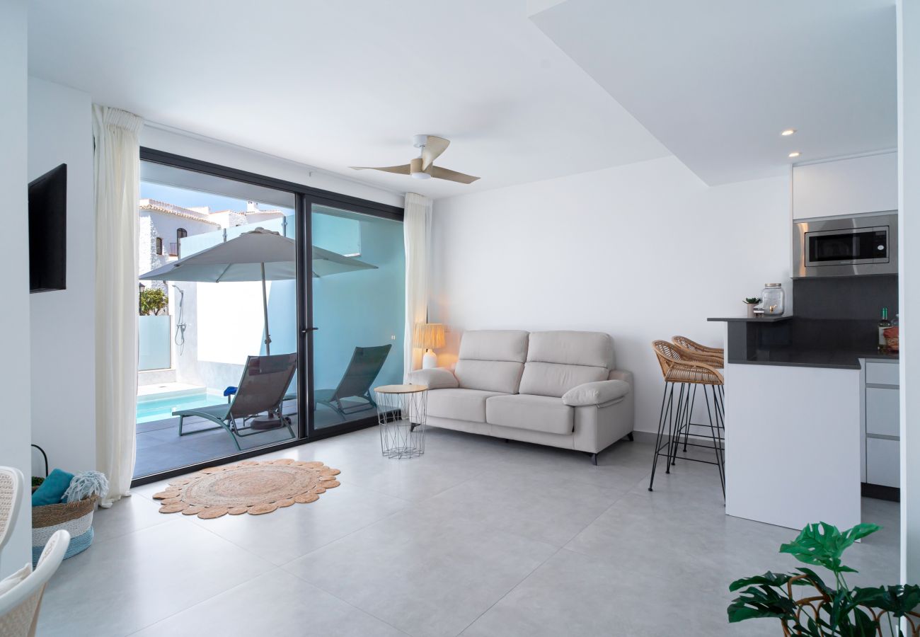 Villa à Nerja - Casa Mezcal - Villa pour 4 personnes avec piscine privée et jacuzzi à Nerja