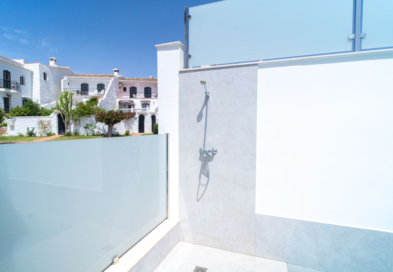 Villa à Nerja - Casa Mezcal - Villa pour 4 personnes avec piscine privée et jacuzzi à Nerja